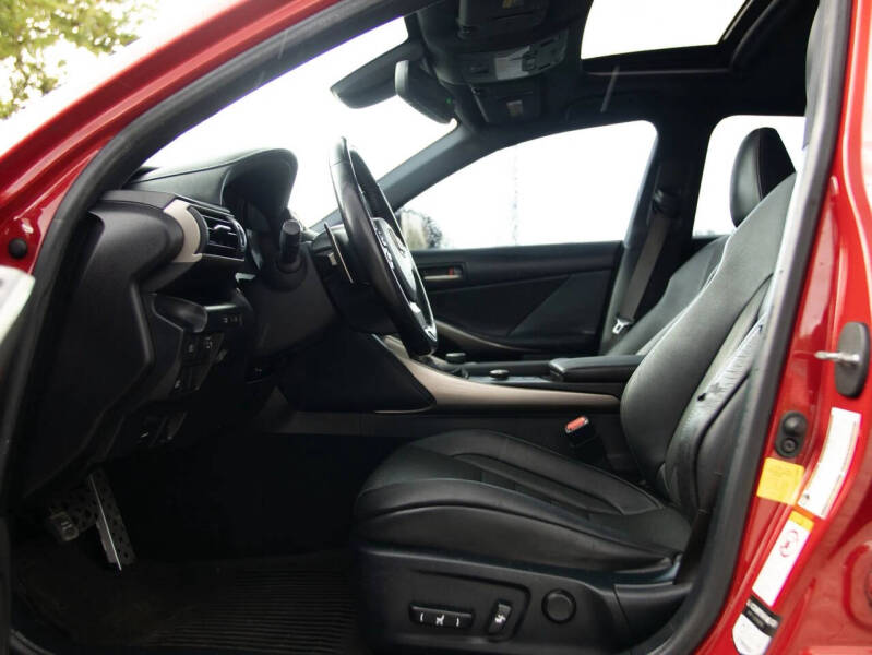 2018 Lexus IS 300