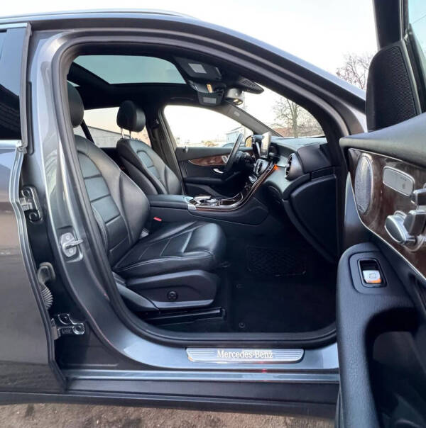 2017 Mercedes-Benz GLC GLC 300 4MATIC