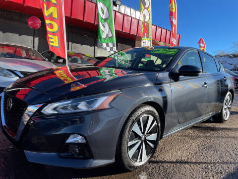 2020 Nissan Altima for sale at Duke City Auto LLC in Gallup NM