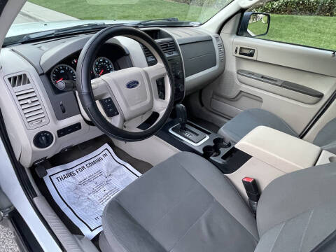 2011 Ford Escape XLS