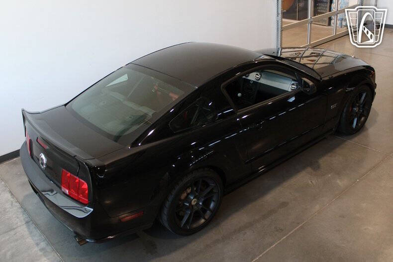 2005 Ford Mustang