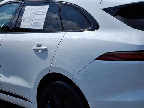 2025 Jaguar F-PACE P250 R-Dynamic S