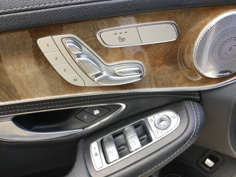 2016 Mercedes-Benz C-Class