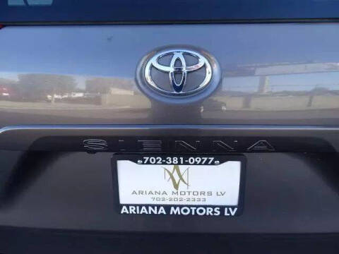 2015 Toyota Sienna