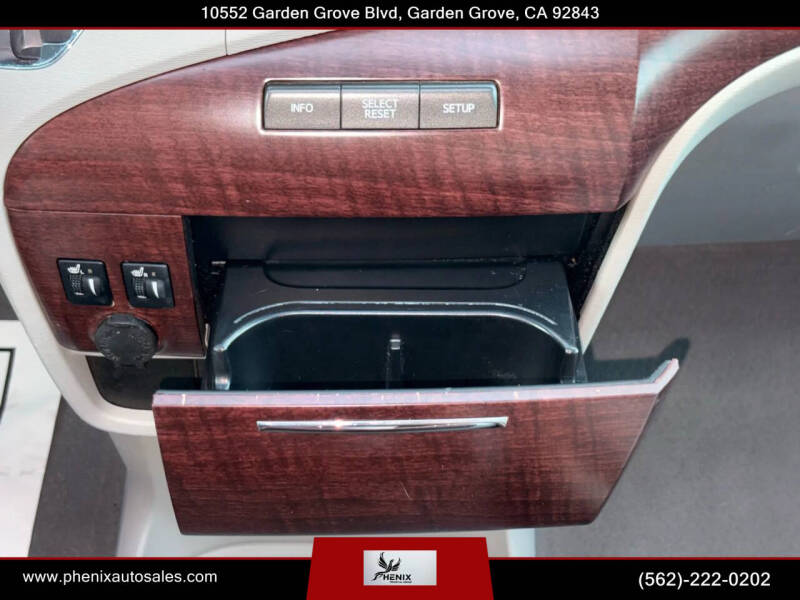 2011 Toyota Sienna Limited 7-Passenger