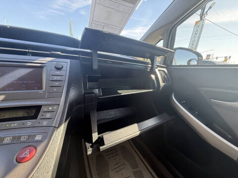 2015 Toyota Prius Three