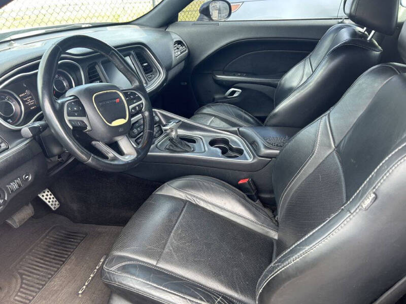 2015 Dodge Challenger SXT Plus