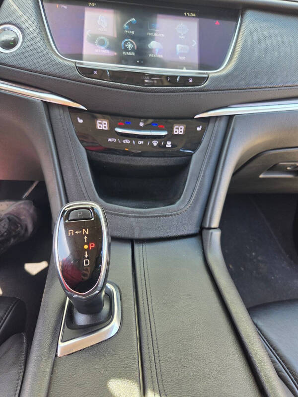 2017 Cadillac XT5 Luxury