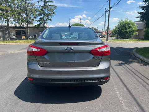 2014 Ford Focus S