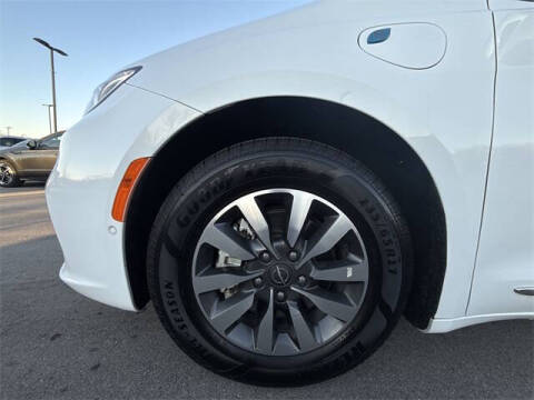 2022 Chrysler Pacifica Hybrid Limited