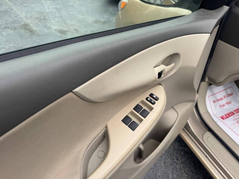2009 Toyota Corolla LE