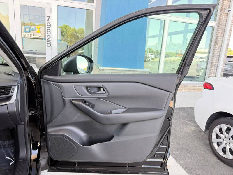 2025 Nissan Rogue S