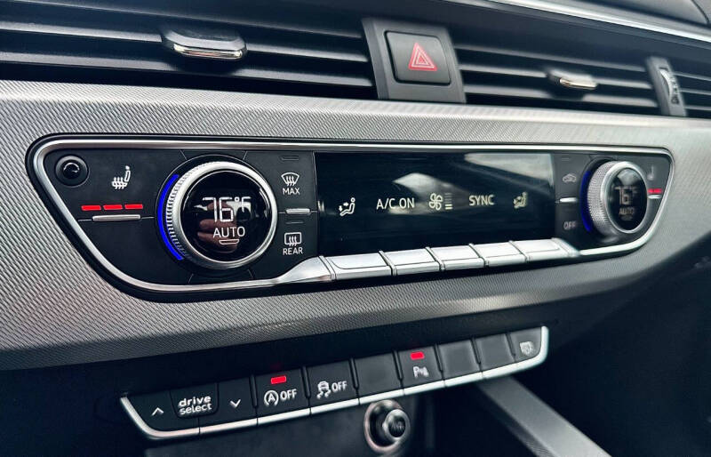 2017 Audi A4 2.0T quattro Premium Plus