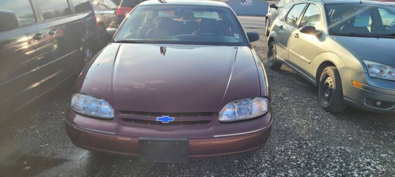 1996 Chevrolet Lumina for sale at Diaz Used Autos in Danville IL