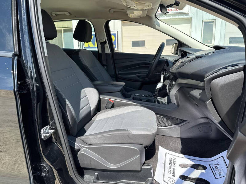 2017 Ford Escape S