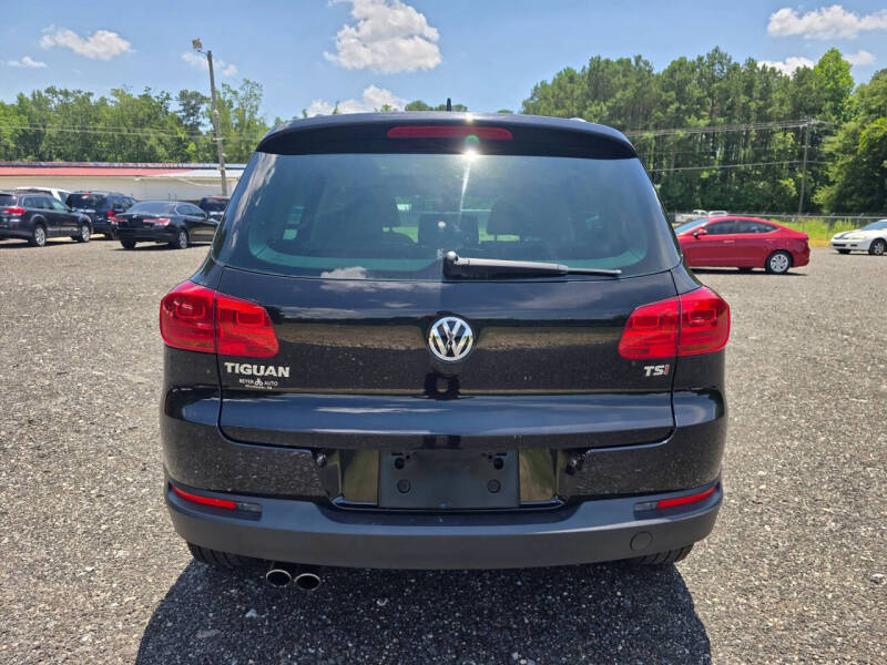 2017 Volkswagen Tiguan 2.0T Wolfsburg Edition