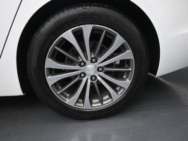 2017 Buick LaCrosse Premium