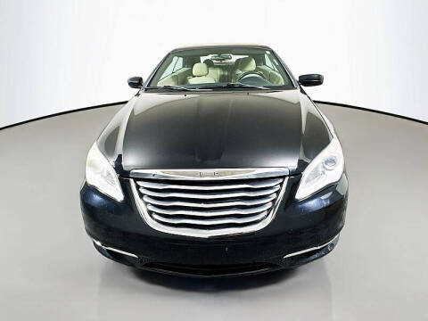 2013 Chrysler 200 Touring