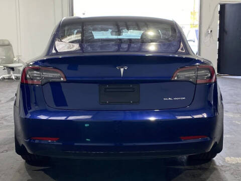 2022 Tesla Model 3 Long Range