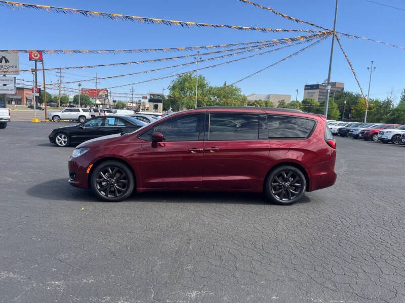 2020 Chrysler Pacifica Touring L