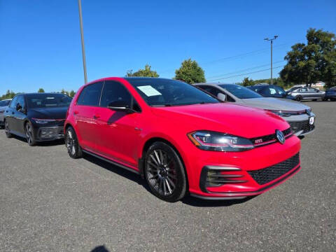 2021 Volkswagen Golf GTI SE