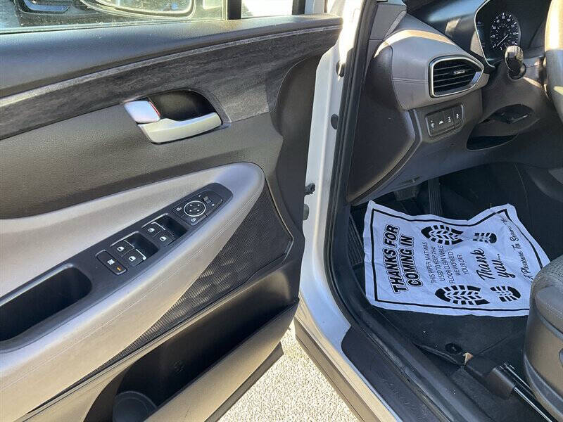 2020 Hyundai Santa Fe SE