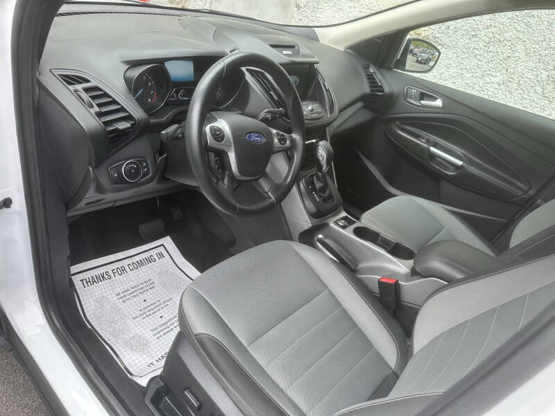 2016 Ford Escape SE