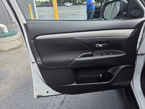 2018 Mitsubishi Outlander SE