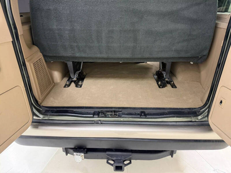 2002 Ford E-Series E-350 SD XLT