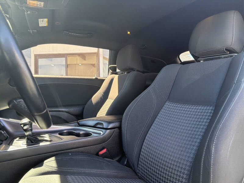 2018 Dodge Challenger SXT
