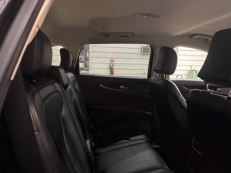 2022 Lincoln Nautilus Standard