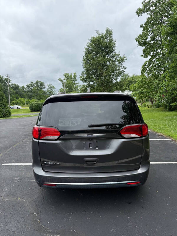 2019 Chrysler Pacifica Touring L