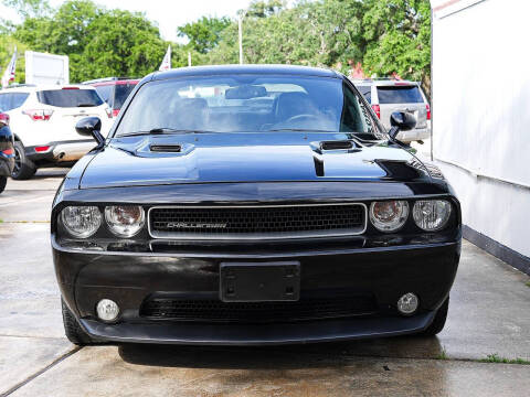 2012 Dodge Challenger SXT Plus