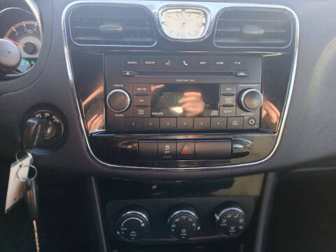 2011 Chrysler 200 Touring