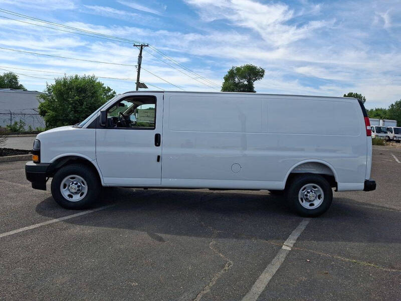 2026 Chevrolet Express 2500