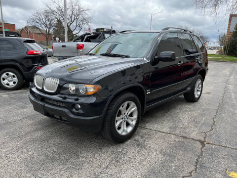 2006 BMW X5 for sale at AUTOSAVIN in Villa Park IL