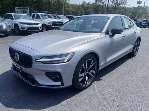 2025 Volvo S60 B5 Core