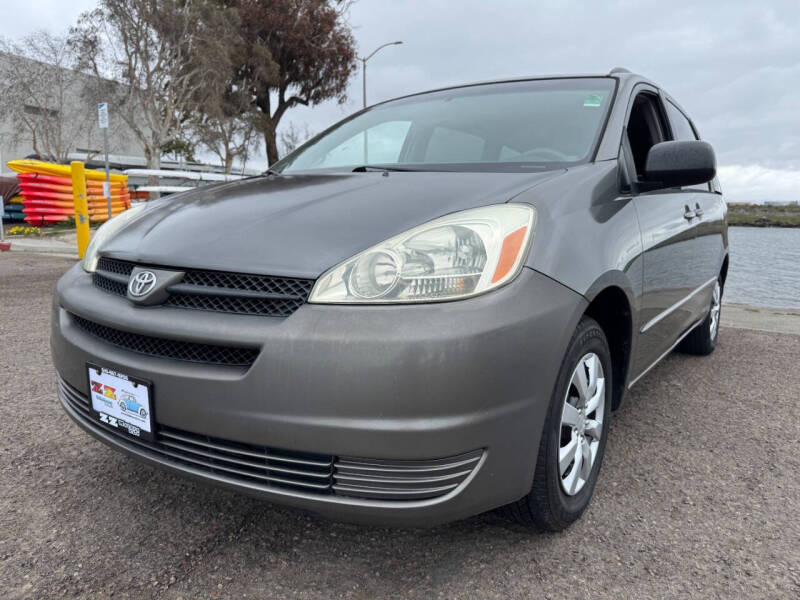 2005 Toyota Sienna LE 7 Passenger