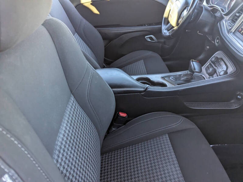 2023 Dodge Challenger SXT