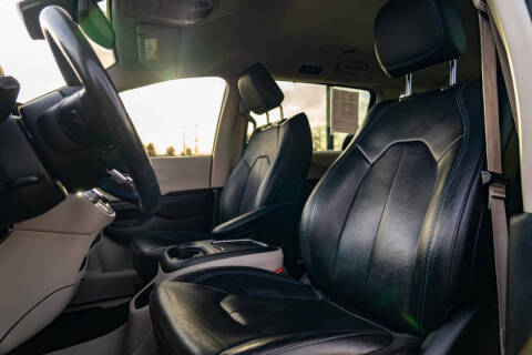 2021 Chrysler Pacifica Touring L