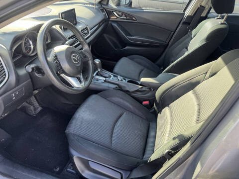 2016 Mazda MAZDA3 i Sport