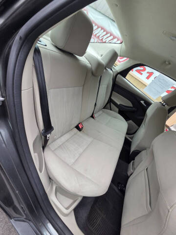 2015 Ford Focus SE