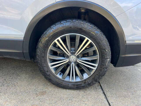 2018 Volkswagen Tiguan 2.0T SEL 4Motion