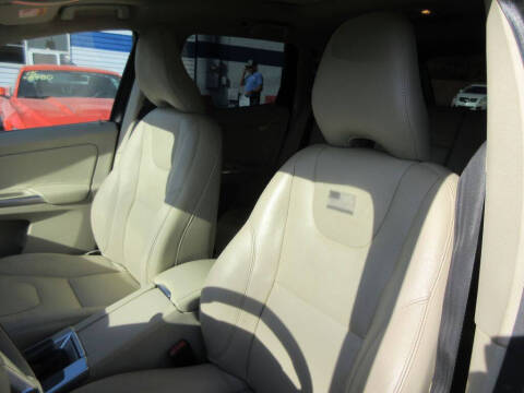 2016 Volvo XC60 T5 Drive-E Platinum