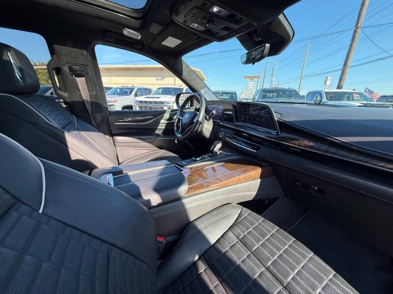 2023 Cadillac Escalade Sport Platinum