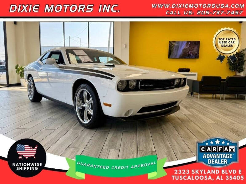 2011 Dodge Challenger R/T's photo