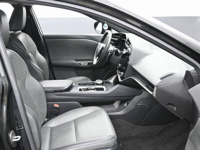 2023 Lexus RZ 450e Luxury
