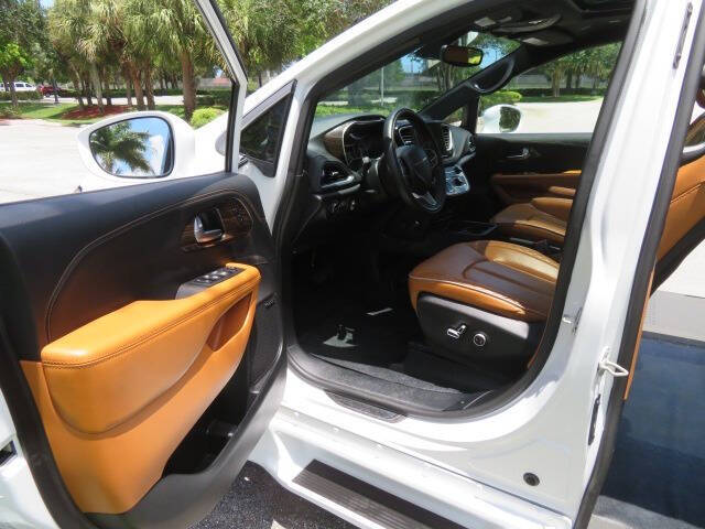2022 Chrysler Pacifica Pinnacle