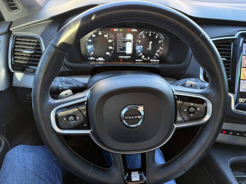 2017 Volvo XC90 T6 R-Design