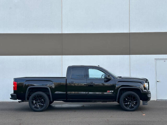 2018 GMC Sierra 1500 for sale at Phoenix Motor Co in Romulus, MI